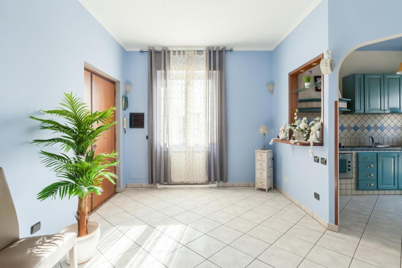 Casa Vacanze Giramondo فيوميتشينو المظهر الخارجي الصورة