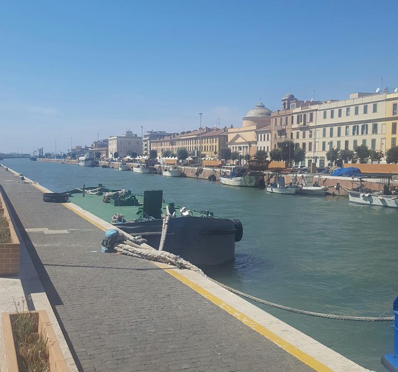 Casa Vacanze Giramondo فيوميتشينو المظهر الخارجي الصورة