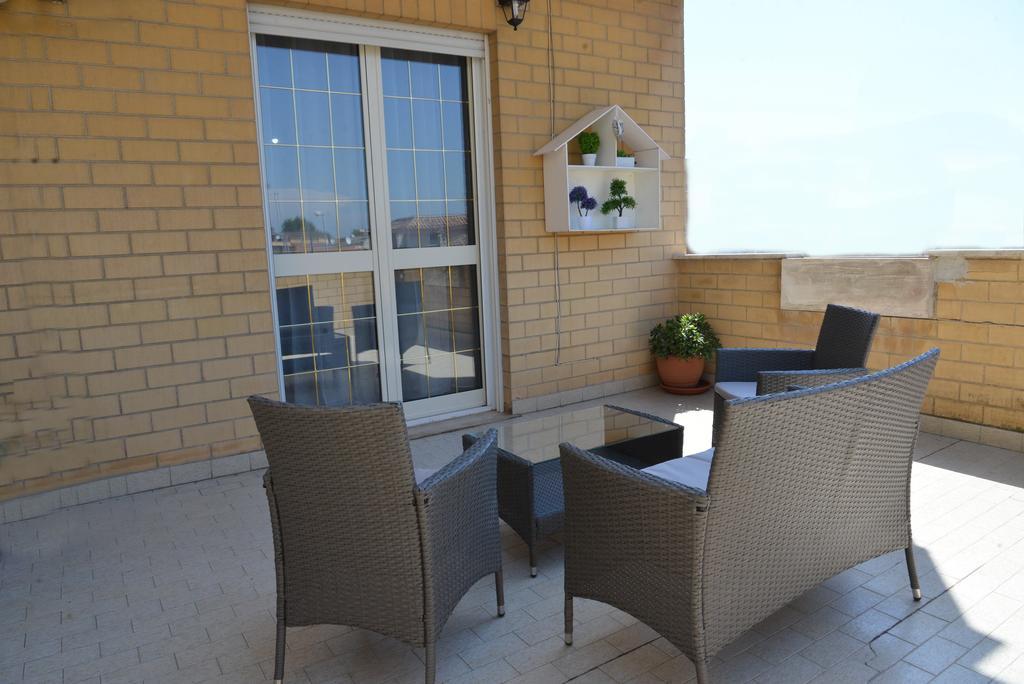 Casa Vacanze Giramondo فيوميتشينو المظهر الخارجي الصورة