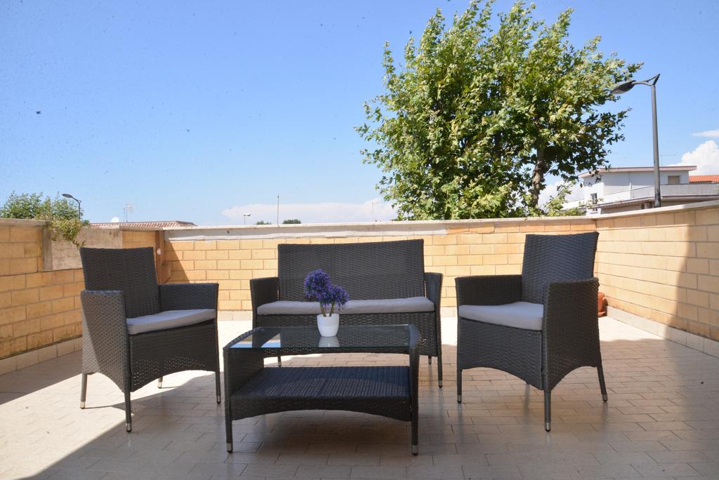 Casa Vacanze Giramondo فيوميتشينو المظهر الخارجي الصورة